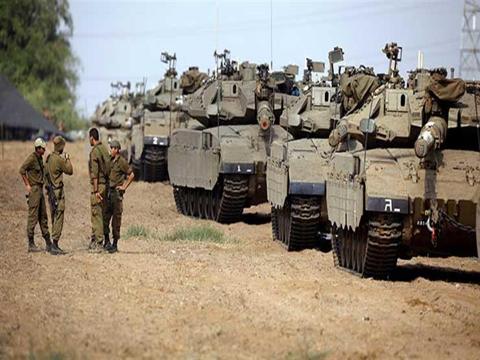 إعلام عبري: الاحتلال يحشد الدبابات شمال غزة في