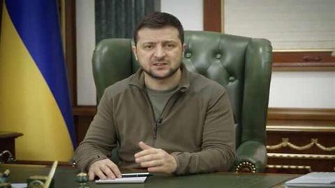 زيلينسكي يعلن تحرير باخموت وبلدتين أوكرانيتين