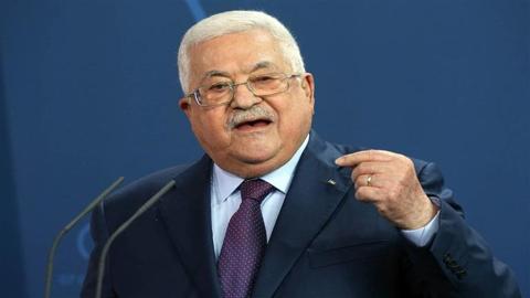الرئيس عباس يطالب أمريكا بمنع إسرائيل من