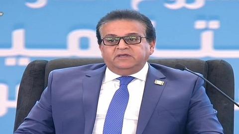 وزير الصحة يصل مطار العريش تمهيدًا لاستقبال