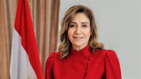 وزيرة الثقافة تفتتح قصر ثقافة أبو المطامير