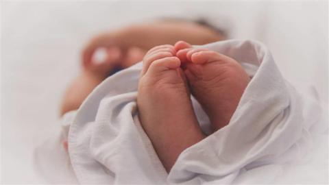 ما أسباب حوادث موت الرضع المفاجئ؟.. معظمها تحدث
