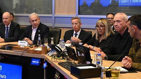 ماكرون: انقسام في مجلس الحرب الإسرائيلي بشأن