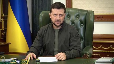 الرئيس الأوكراني يطالب بمزيد من المساعدات