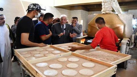 محافظ جنوب سيناء يفتتح مخبزا للخبز المدعم