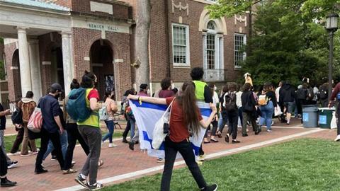 اتفاق بين الطلاب وجامعة أمريكية على فض الاعتصام